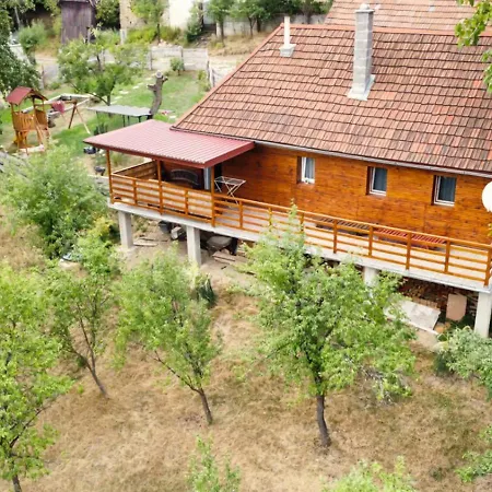 Holiday home Pavlinka Na Myjavskych Kopaniciach *