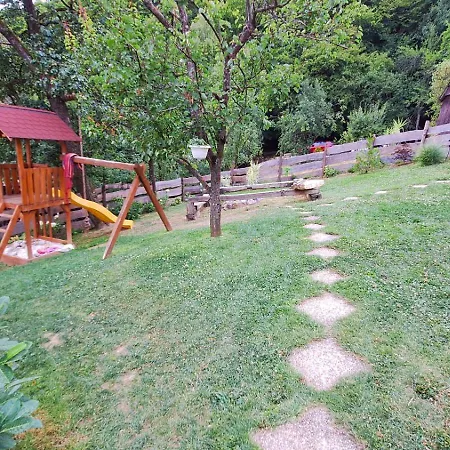 Holiday home Pavlinka Na Myjavskych Kopaniciach